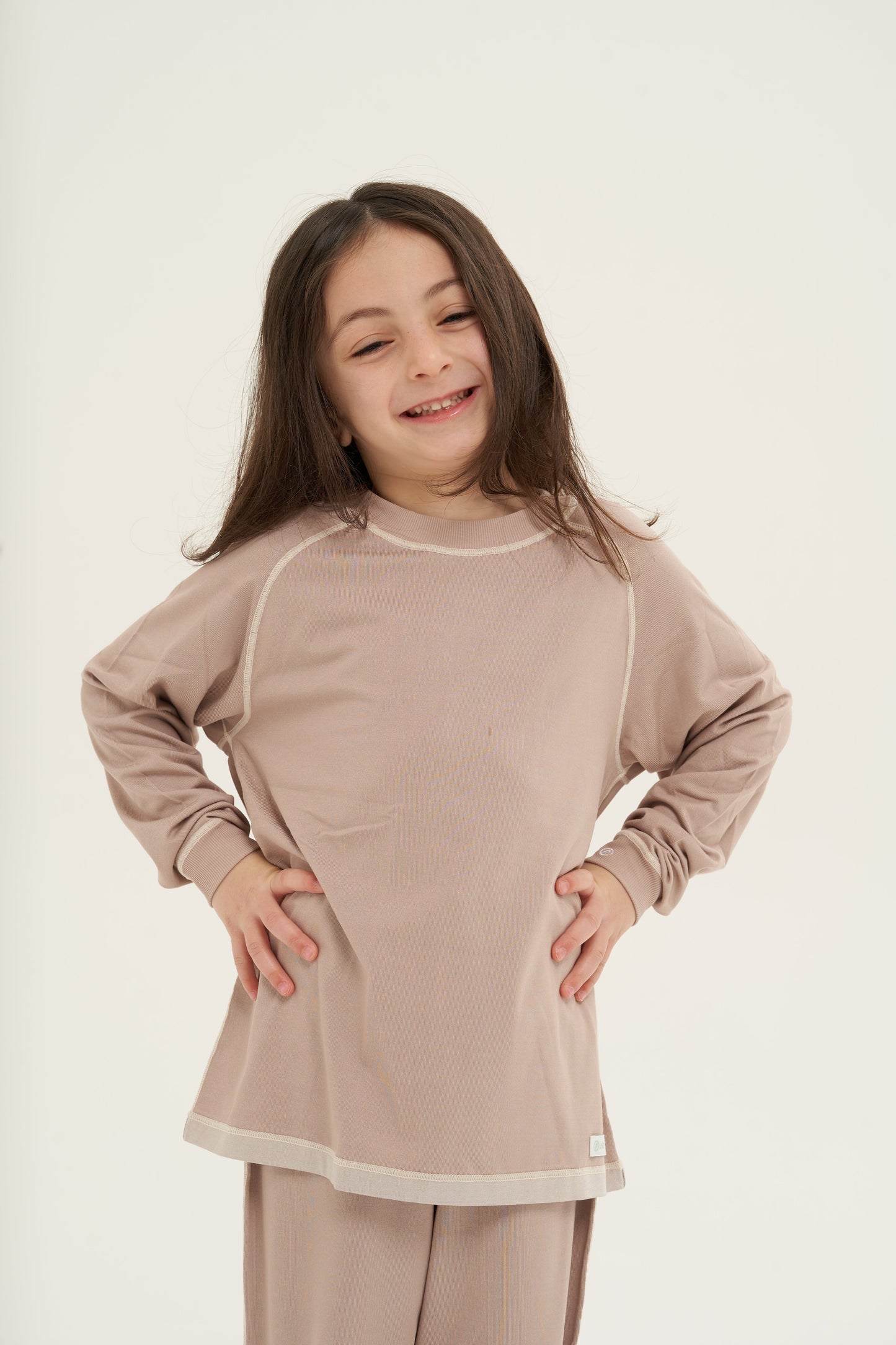 Loungewear Kids - Long Sleeve Round Neck Shirt (Unisex, Tan)